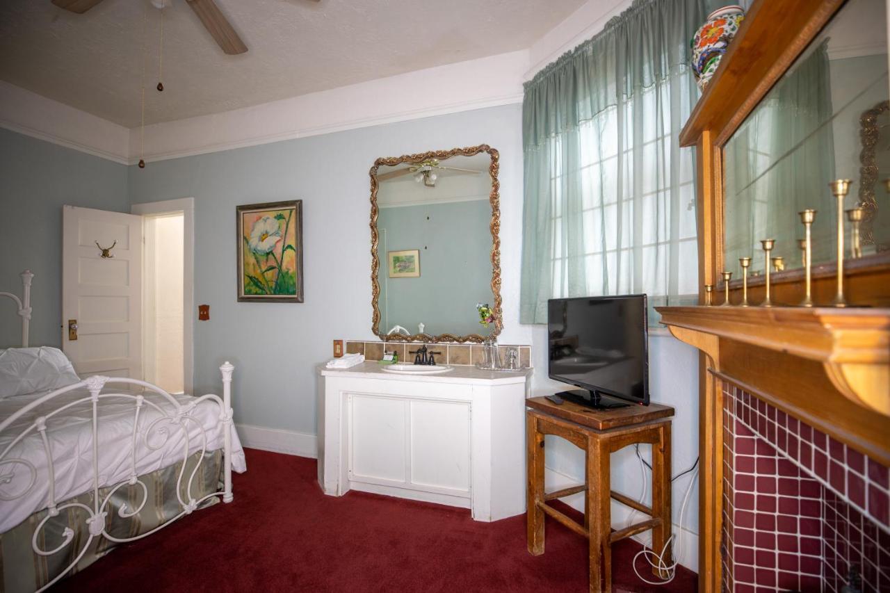 Bisbee Grand Hotel Экстерьер фото