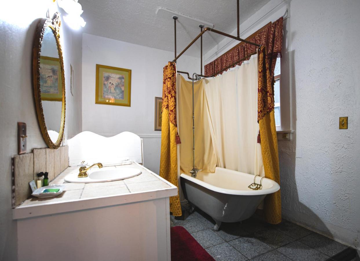 Bisbee Grand Hotel Экстерьер фото